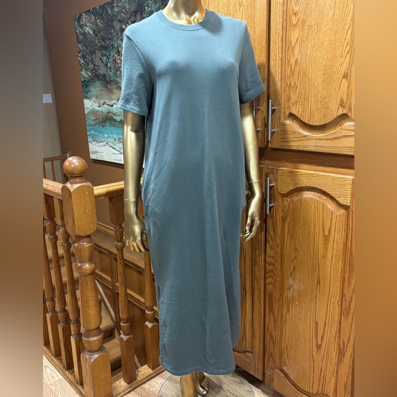 Roots Dresses & Skirts - Roots Teal Maxi Dress